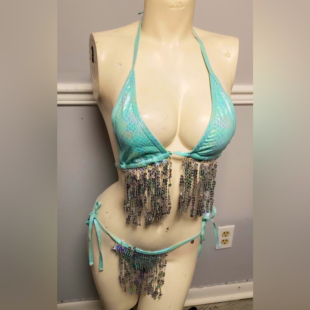Mint green bikini ❤️